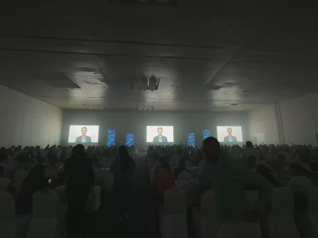 Cargar video: 